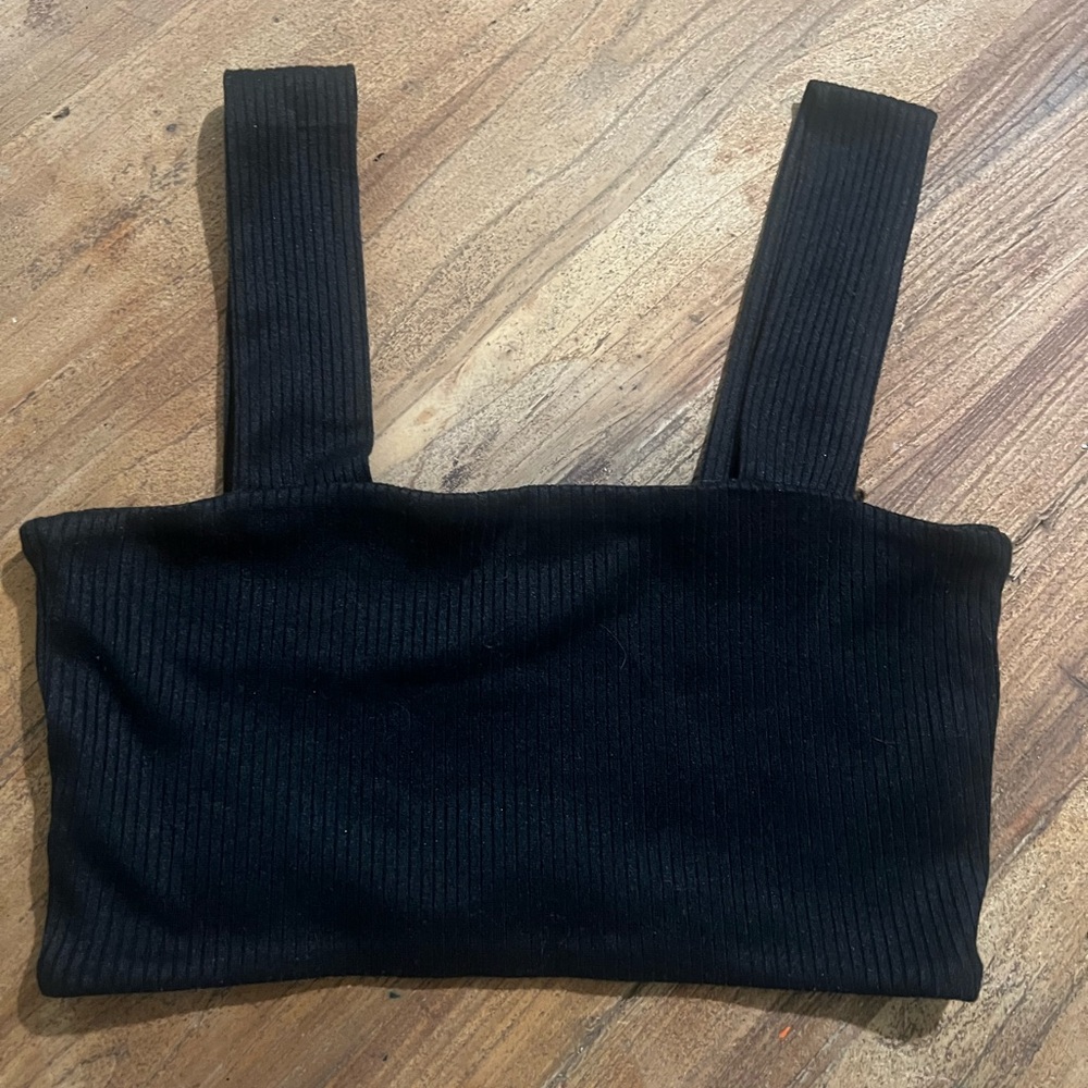 SHEIN Black Ribbed Crop Tank